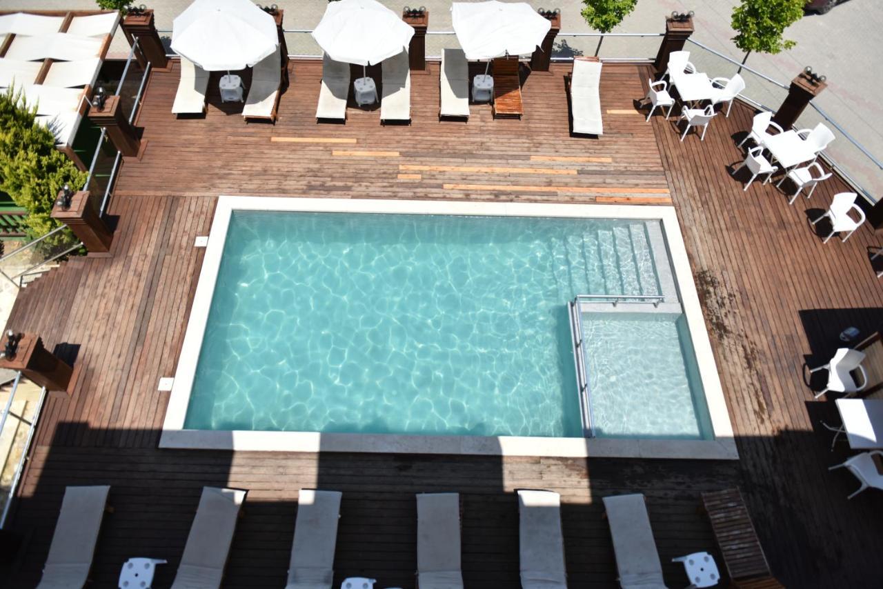 Hotel Kriti Max , Shengjin Shëngjin Extérieur photo