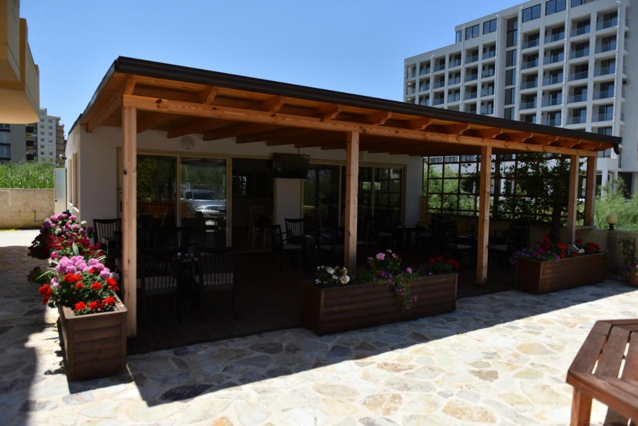 Hotel Kriti Max , Shengjin Shëngjin Extérieur photo